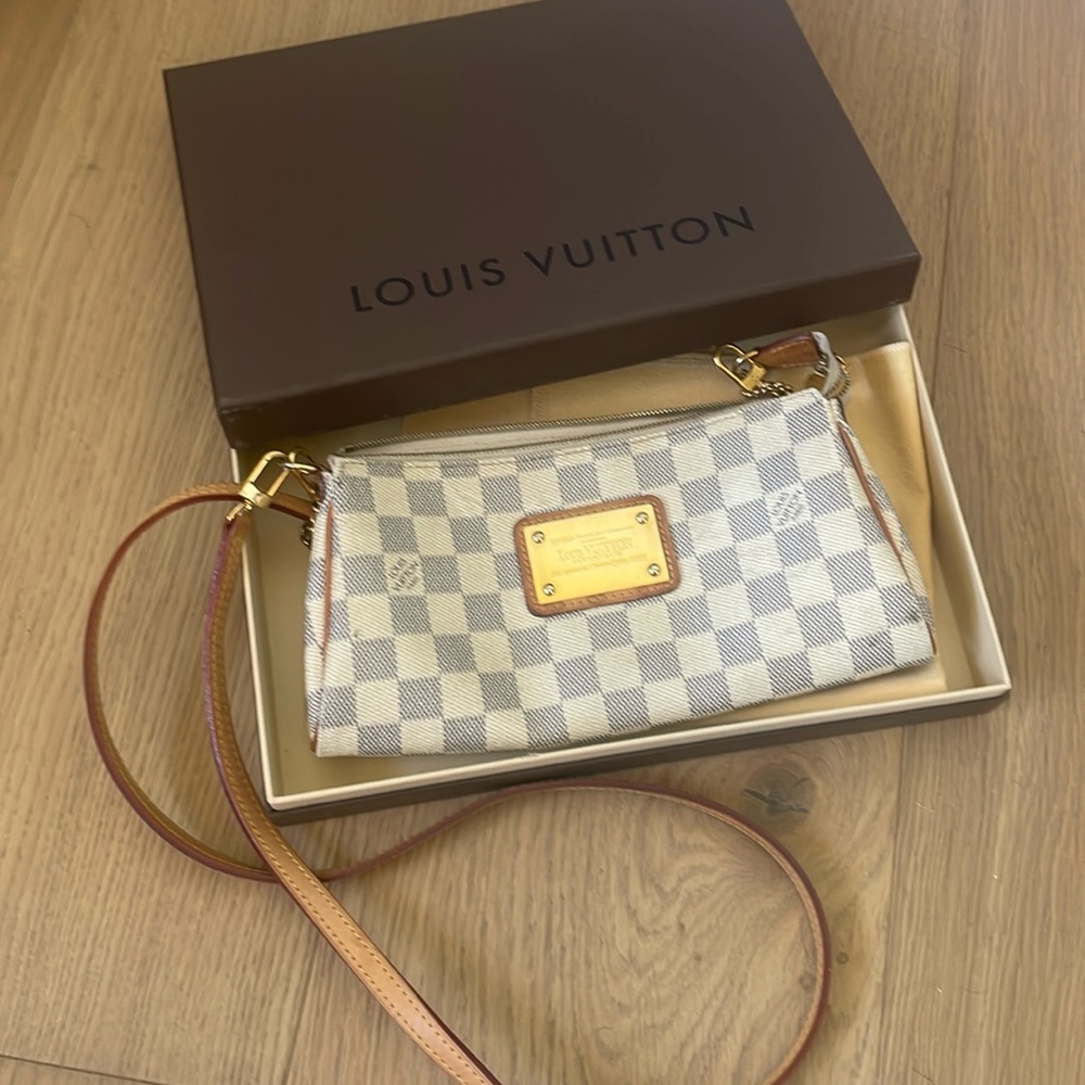 Louis Vuitton damier crossbody azur bag with box and dust bag